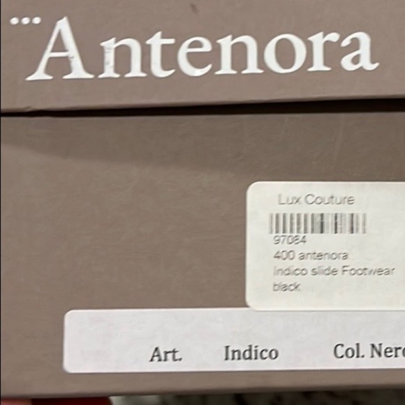 Antenora Black Leather Sandals NWT size 40e - Picture 5 of 5